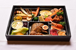 折り箱3000円